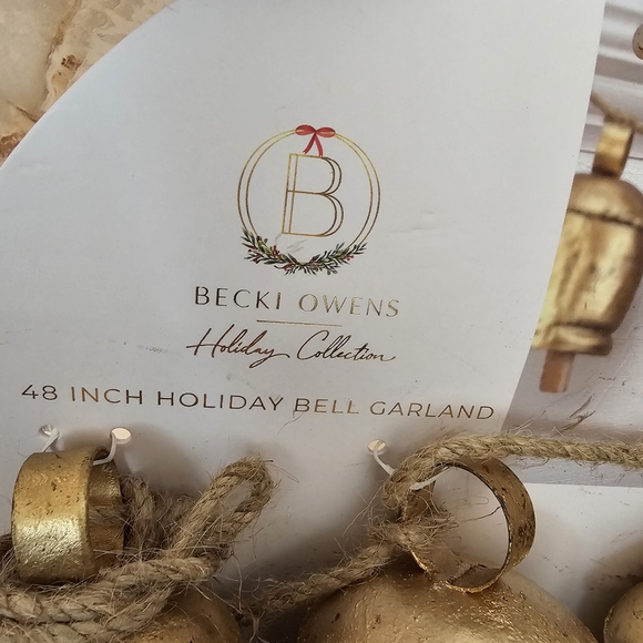 *Holiday Bell Garland - Picture 11 of 15